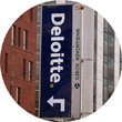 světelná reklama Deloitte - zvětšit